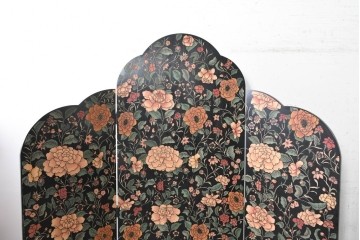 アジアンヴィンテージ　款彩(かんさい)・刻灰(こくかい)の技法が用いられた3連衝立　(R-090735)