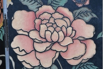 アジアンヴィンテージ　款彩(かんさい)・刻灰(こくかい)の技法が用いられた3連衝立　(R-090735)
