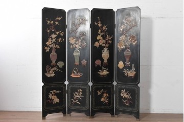 アジアンヴィンテージ　中国美術屏風　花瓶図・花鳥図　華やかな色彩と立体感が楽しめる玉石象嵌衝立　(R-090736)
