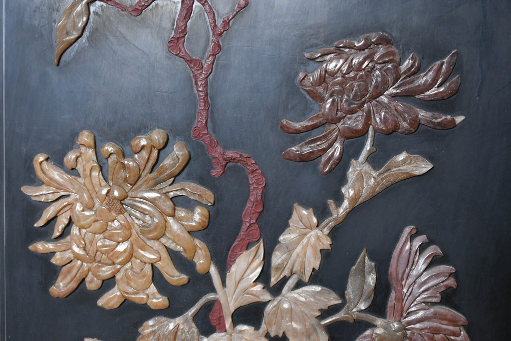 アジアンヴィンテージ　中国美術屏風　花瓶図・花鳥図　華やかな色彩と立体感が楽しめる玉石象嵌衝立　(R-090736)