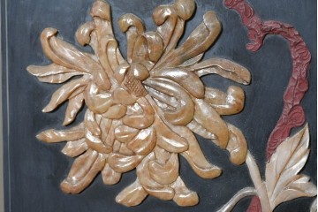 アジアンヴィンテージ　中国美術屏風　花瓶図・花鳥図　華やかな色彩と立体感が楽しめる玉石象嵌衝立　(R-090736)