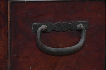 和製アンティーク　昭和初期　欅(ケヤキ)材　豊かな杢目と趣ある金具が目を引く長火鉢　(R-090737)