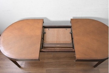 中古　maruni(マルニ木工)　地中海ロイヤルシリーズ(ROYAL)　オーバル型の天板と端正な装飾が上品な伸長式ダイニングテーブル　定価約53万円　(R-090738)