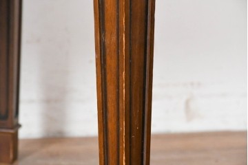 中古　maruni(マルニ木工)　地中海ロイヤルシリーズ(ROYAL)　オーバル型の天板と端正な装飾が上品な伸長式ダイニングテーブル　定価約53万円　(R-090738)