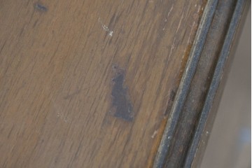イギリスアンティーク　1940年頃　旧カナダ外務省備品　シェルモチーフの彫刻が上品なコンソールテーブル　(R-090742)