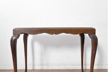 イギリスアンティーク　1940年頃　旧カナダ外務省備品　シェルモチーフの彫刻が上品なコンソールテーブル　(R-090742)