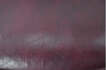 アメリカヴィンテージ　高級品!!　ハンコックアンドムーア(Hancock & Moore)　曲線的なアームと鋲飾りが上品な本革チェア　定価約40万円　(R-090745)