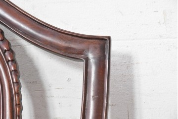 中古　CHIA JIANN(チア・ジアン)　マホガニー材　ヘップルホワイト様式　背もたれの意匠が優美なダイニングチェア2脚セット　(R-090746)