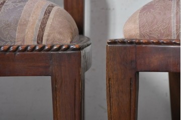 中古　CHIA JIANN(チア・ジアン)　マホガニー材　ヘップルホワイト様式　背もたれの意匠が優美なダイニングチェア2脚セット　(R-090746)