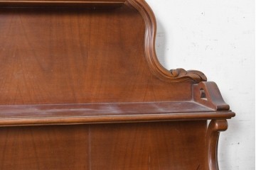 ヨーロッパヴィンテージ　1970年頃から1980年　美品　象嵌細工や曲線的な装飾が美しいビューローキャビネット　(R-090750)