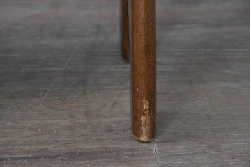 和製ヴィンテージ　昭和後期　希少な廃番品!!　オールドカリモク　カリモク家具(karimoku)　木の温もりを感じるレトロなスリッパラック　(R-090754)