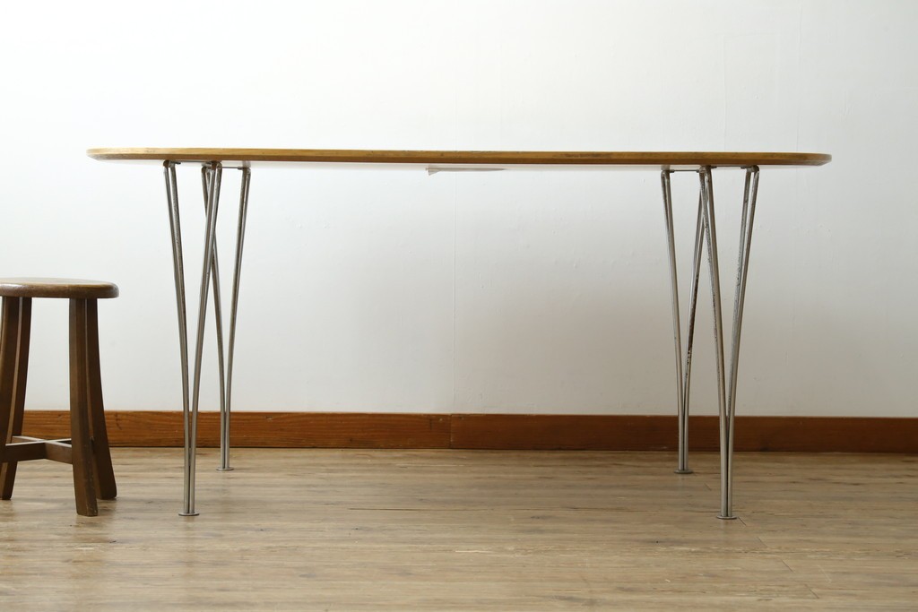 デンマークヴィンテージ　FRITZ HANSEN(フリッツハンセン)　数学的曲線が美しいスーパー楕円テーブル　現行定価約38万円　(R-090755)