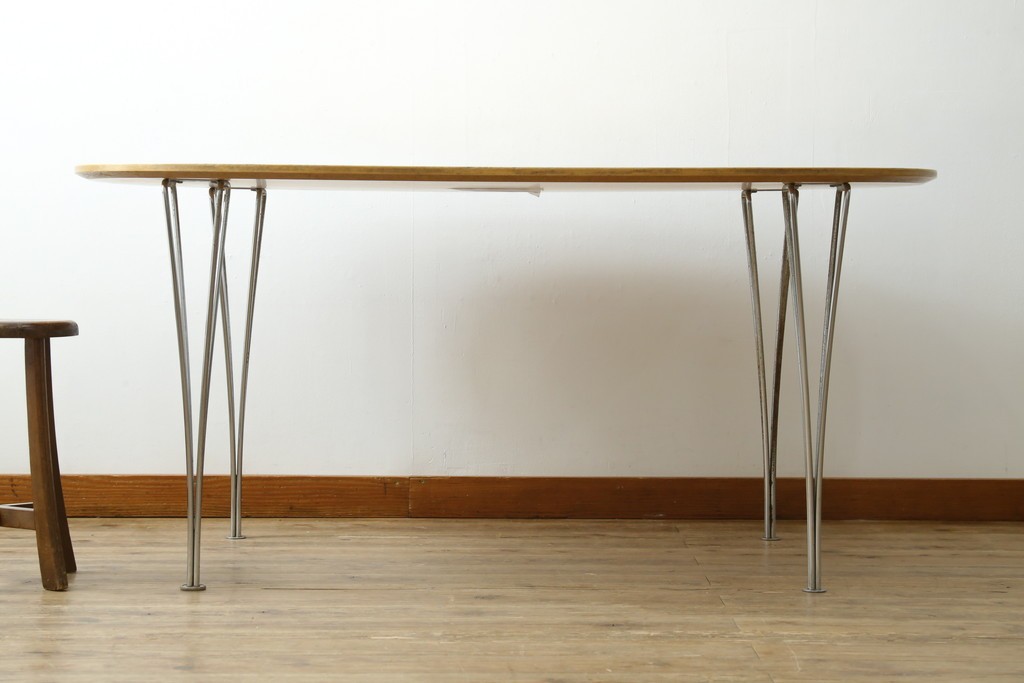 デンマークヴィンテージ　FRITZ HANSEN(フリッツハンセン)　数学的曲線が美しいスーパー楕円テーブル　現行定価約38万円　(R-090755)