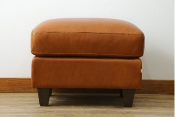 中古　美品　希少な廃番品　IDEE(イデー)　RIRA OTTOMAN(リラ オットマン)　本革　シンプルで取り入れやすいオットマン　(R-090761)