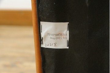 中古　美品　希少な廃番品　IDEE(イデー)　RIRA OTTOMAN(リラ オットマン)　本革　シンプルで取り入れやすいオットマン　(R-090761)