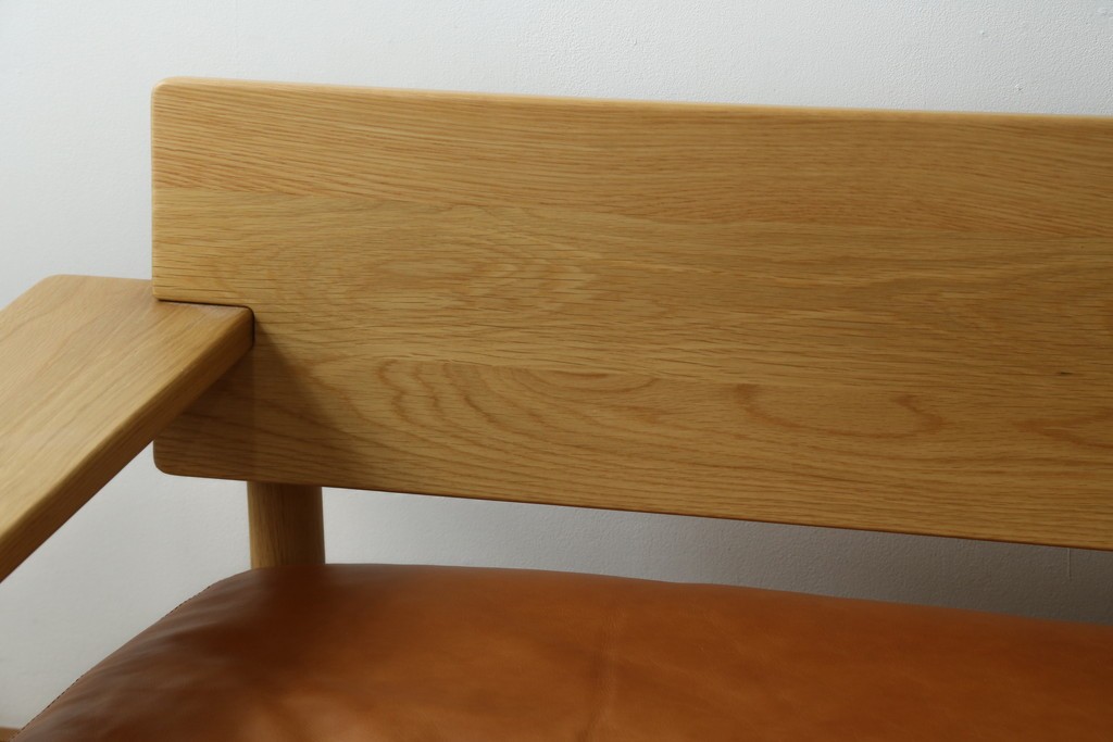 中古　美品　IDEE(イデー)　DIMANCHE SOFA(ディモンシュ ソファ)　ブラウンレザーとオーク材の組み合わせが上品な3人掛けソファ　(R-090762)
