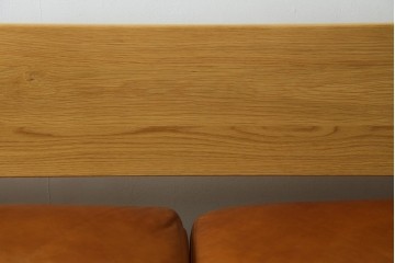中古　美品　IDEE(イデー)　DIMANCHE SOFA(ディモンシュ ソファ)　ブラウンレザーとオーク材の組み合わせが上品な3人掛けソファ　(R-090762)