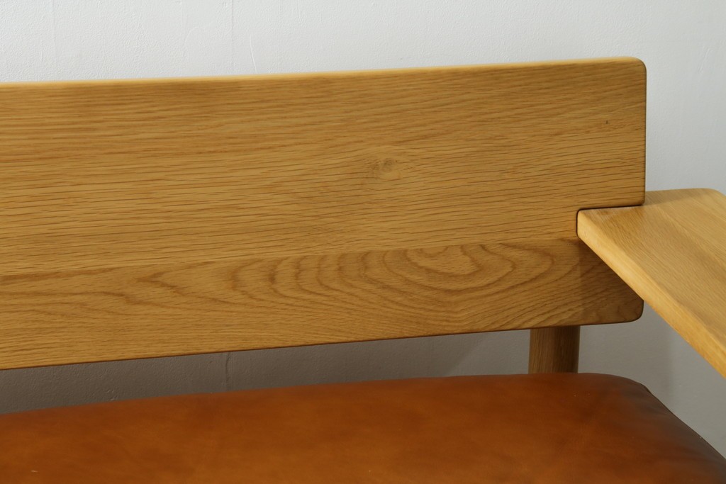 中古　美品　IDEE(イデー)　DIMANCHE SOFA(ディモンシュ ソファ)　ブラウンレザーとオーク材の組み合わせが上品な3人掛けソファ　(R-090762)