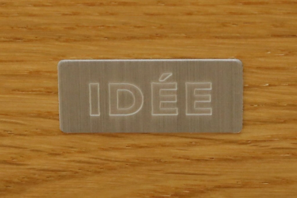 中古　美品　IDEE(イデー)　DIMANCHE SOFA(ディモンシュ ソファ)　ブラウンレザーとオーク材の組み合わせが上品な3人掛けソファ　(R-090762)