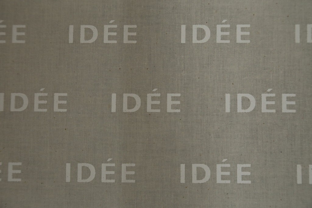 中古　美品　IDEE(イデー)　DIMANCHE SOFA(ディモンシュ ソファ)　ブラウンレザーとオーク材の組み合わせが上品な3人掛けソファ　(R-090762)