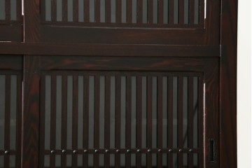 中古　美品　タモ材　端正な縦格子が魅力の和モダンな戸棚　(R-090763)