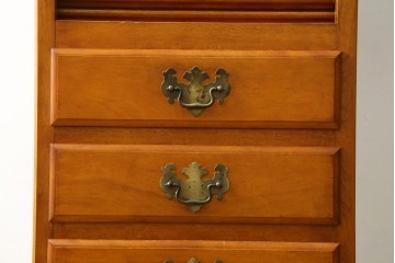 中古　美品　希少サイズ　特注品!!　横浜クラシック家具ダニエル(Daniel)　高さ約2mの縦型シェルフ　(R-090764)