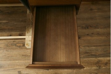 中古　希少な廃番品　起立木工(KIRITSU MOKKO)　LEARN(ラーン)　ウォールナット材　ブラウンカラーと黒脚のコントラストが映えるワークデスク　(R-090769)
