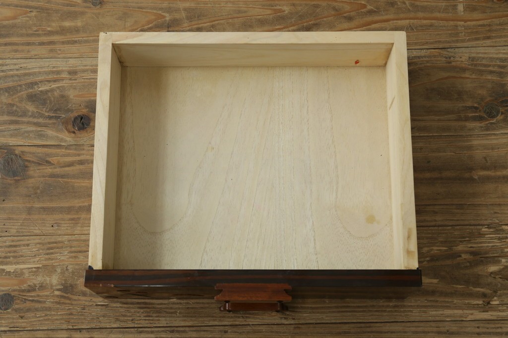中古　美品　大阪唐木指物　吉田唐木工芸社　寄木細工と象嵌が華やかな小型チェスト　(R-090770)