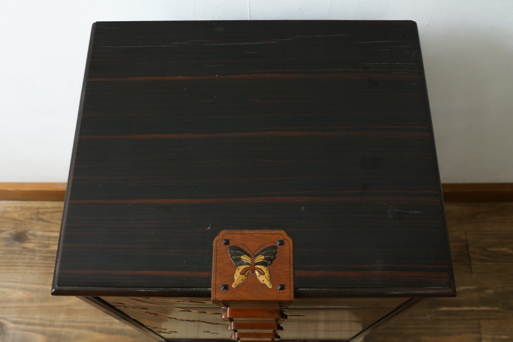 中古　美品　大阪唐木指物　吉田唐木工芸社　寄木細工と象嵌が華やかな小型チェスト　(R-090770)