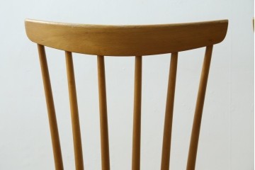 和製ヴィンテージ　秋田木工　ハンナチェア　すっきりとしたウィンザースタイルのダイニングチェア2脚セット　(R-090771)