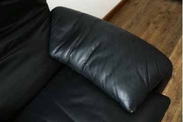 中古　美品　Cassina(カッシーナ)　MARALUNGA(マラルンガ)　本革　包み込むようなフォルムが魅力!　背もたれの高さを切り替えられる機能的な1人掛けソファ　現行定価約120万円　(R-090772)