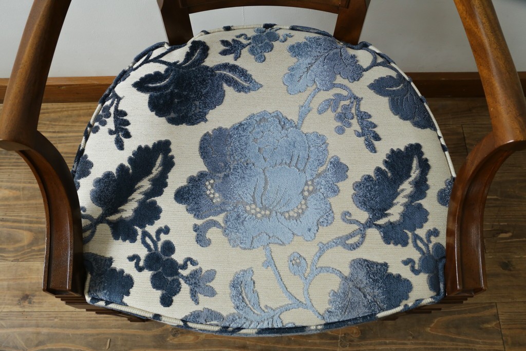 中古　美品!!　DREXEL HERITAGE(ドレクセルヘリテイジ)　Cameo Classics(キャメオクラシックス)　マホガニー材　ラタン編みと花柄ファブリックが上品なアームチェア　定価約35万円　(R-090773)