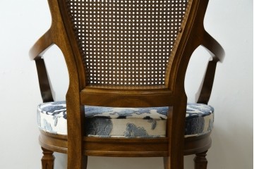 中古　美品!!　DREXEL HERITAGE(ドレクセルヘリテイジ)　Cameo Classics(キャメオクラシックス)　マホガニー材　ラタン編みと花柄ファブリックが上品なアームチェア　定価約35万円　(R-090773)