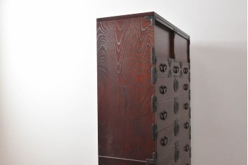 中古　美品　岩谷堂箪笥　力強い木目と大振りの牡丹金具が貫禄ある重ね箪笥　(R-090780)