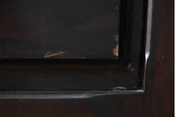 中古　国産職人手作り　栗材　縦格子戸が上品な重ね水屋箪笥　(R-090783)