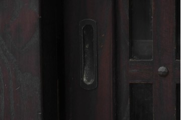 中古　国産職人手作り　栗材　水屋箪笥上段　縦格子戸が上品なサイドボード　(R-090784)