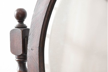 イギリスアンティーク　1920年頃　オーク材　バーリーツイストの支柱と丸鏡がかわいらしいドレッシングチェスト　(R-090786)