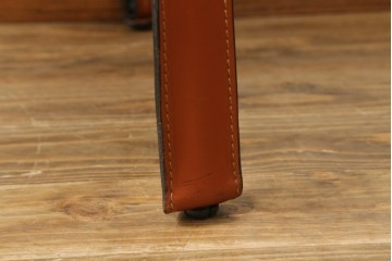 中古　美品　Cassina(カッシーナ)　413 CAB(キャブ)　MARIO BELLINI(マリオベリーニ)　本革　脚部まで革で覆われた個性的なアームチェア　定価約41万8千円　(R-090792)