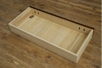 中古　美品　岩谷堂箪笥　桜木作　重厚感ある佇まいの衣装箪笥　(R-090793)