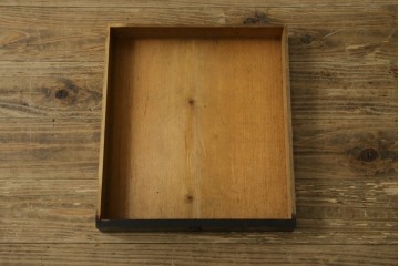 和製アンティーク　昭和初期　蓋付きキャビネット型のポータブル蓄音機　(R-090795)