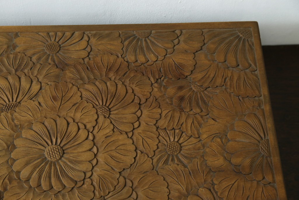 和製ヴィンテージ　日光彫り　花詰図の彫刻に目を奪われる花台　(R-090796)