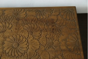 和製ヴィンテージ　日光彫り　花詰図の彫刻に目を奪われる花台　(R-090796)