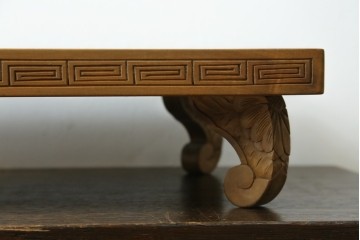 和製ヴィンテージ　日光彫り　花詰図の彫刻に目を奪われる花台　(R-090796)
