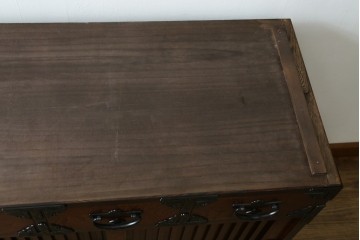 《天板取り付け加工費込み》　中古　美品　岩谷堂箪笥　表情豊かな木目と縦桟の意匠を楽しめるキャビネット　(R-090797)