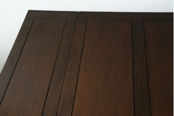 イギリスアンティーク　1910年頃　オーク材　重厚なバルボスレッグが印象的な幅広ドローリーフテーブル　(R-090801)