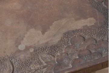 中古　美品　伝統工芸　軽井沢彫　桜の立体的な木彫が美しい花台　(R-090804)