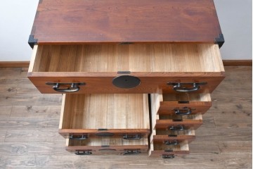 中古　美品　高級品　国産　職人手作り工芸家具　前面(欅材)　内部(桐材)　時代箪笥風チェスト　(R-090805)