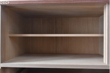 中古　高級品　大阪泉州桐箪笥の名門・初音の総桐箪笥　田中家具製作所　金色金具が映える着物箪笥　定価約250万円　(R-090806)