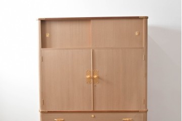 中古　高級品　大阪泉州桐箪笥の名門・初音の総桐箪笥　田中家具製作所　金色金具が映える着物箪笥　定価約250万円　(R-090806)