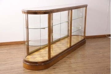 中古　特大　最高級品　曲面ガラス　パーケットが魅力的なオーバルデザインのガラスケース　(R-090807)